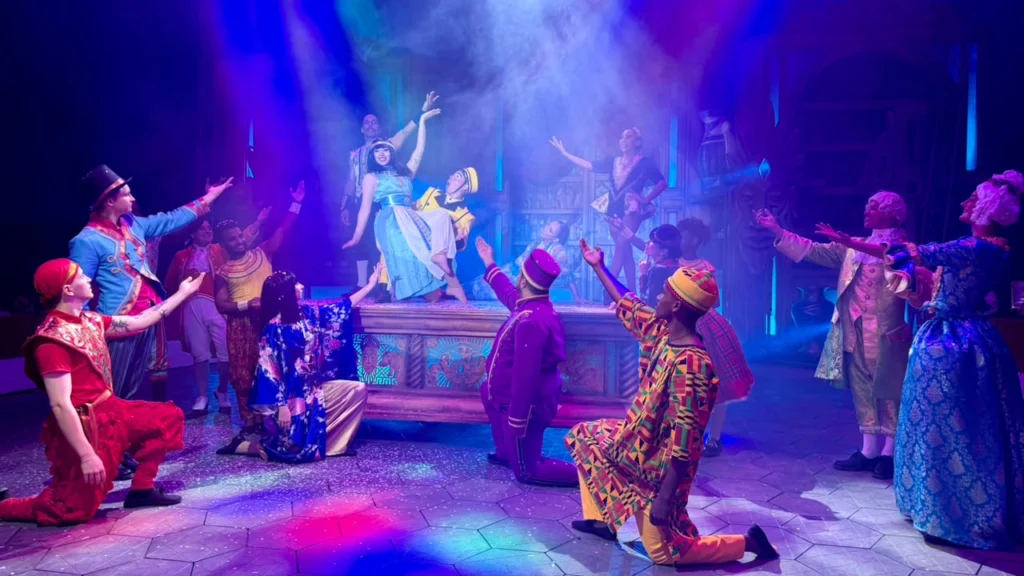 Scene from Rêves de Cirque Museum by La Fiesta Escénica